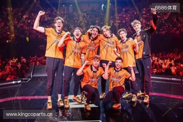 西德汇报:阿德耶米真正想去的俱乐部仅2家,为利物浦和皇马 西德汇报:阿德耶米真正想去的俱乐部仅2家,为利物浦和皇马